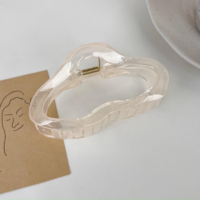 New Clouds Hollow Out Hair Claws Clips Womens Girls Jelly Acrylic Hair Clamps Plastic Irregular Hair Barrettes Hair Accessories