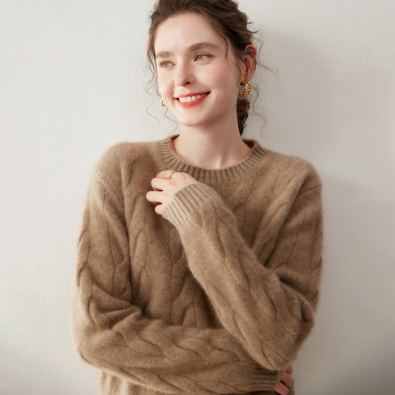 Women's Fashionable Cashmere Cable Knit Pullover - Solid Color, Round Neck, Drop Shoulder, Age-Reducing Wool Sweater