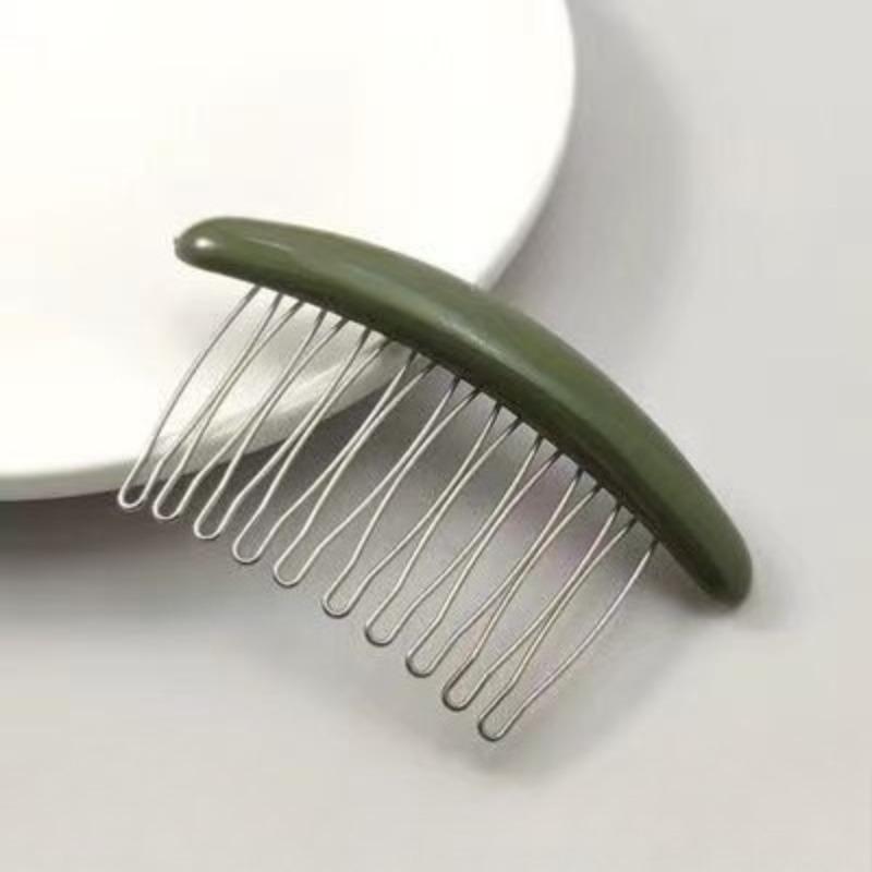 Hair Comb and Hairpin Combination for Simple Side Parting Hair Clips for Hair Without Any Trace At The Back of The Head and For Messy Hair At The Top.