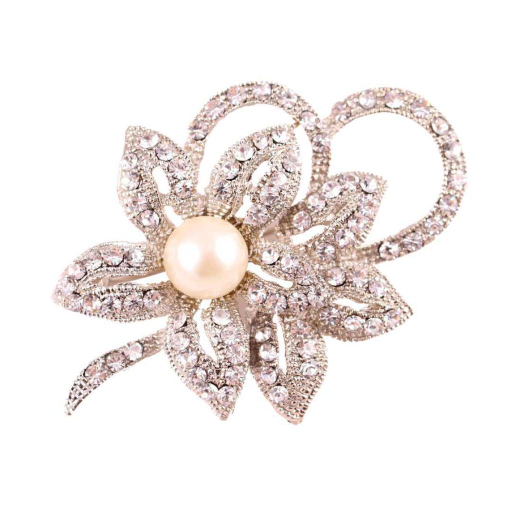 Korean Fashion Crystal Pearl Bow Brooch for Women - Elegant Corsage Pin & Clothing Accessory