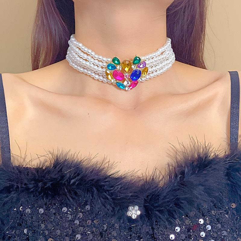 New multi-layer imitation pearl necklace women's super flash glass diamond love heart pendant accessories banquet accessories