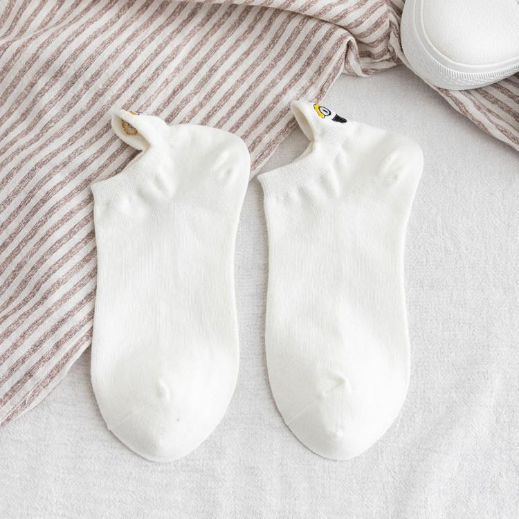 Women's Cute Japanese Cartoon Eyes Cotton Socks with Smiley Face Embroidery - Short Boat Style