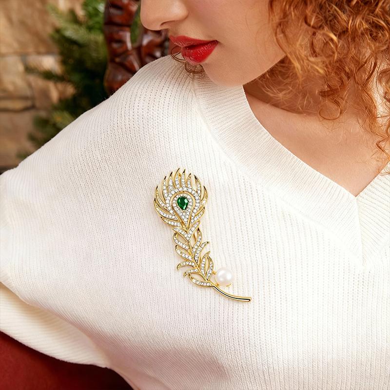 1PC Enamel Vintage Pin with Rhinestones Party Pearl Elegant Bag Badges Gifts Feather Brooch Dinner Unisex