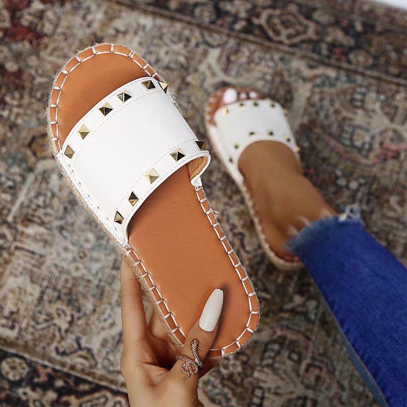 New Large Rivet Sandals Women's One-line Flat Bottom Sexy Casual Slippers