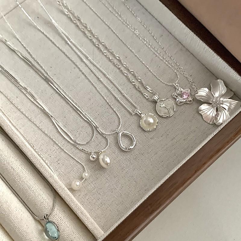 Elegante Collana con Perle d'Argento e Zaffiri - Catena per Clavicola Anti-Sbiadimento, Versatile per Donna