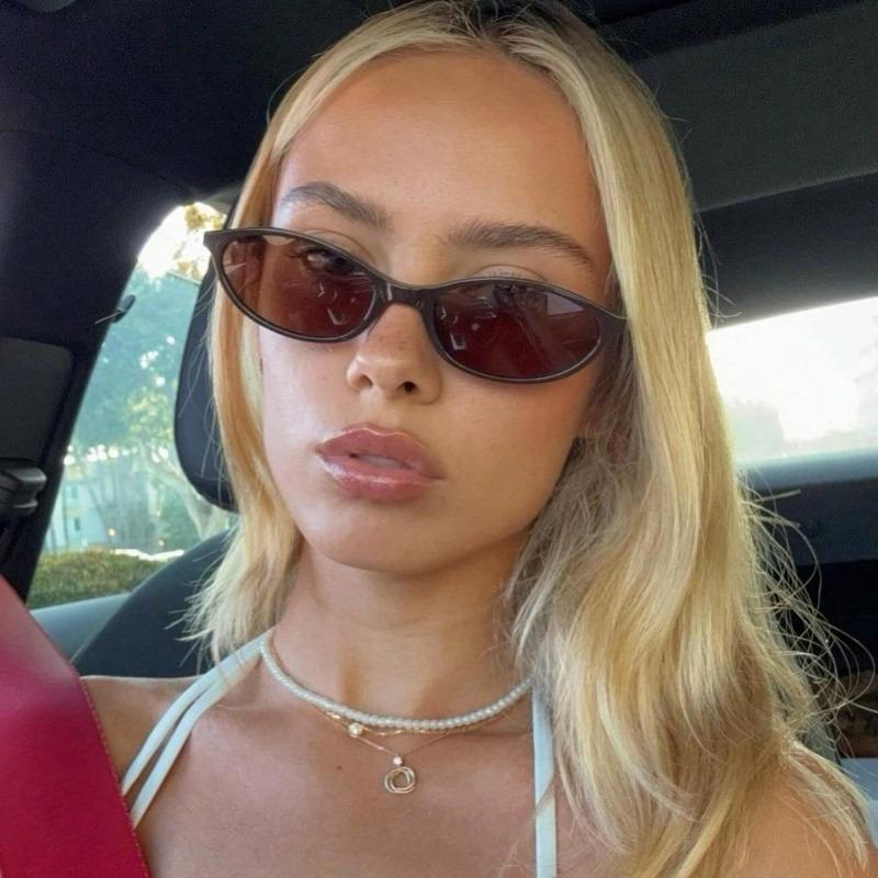 New Retro Oval Small Frame Fashionable Women's Glasses Fashionable High-end Casual Street Pography Glasses