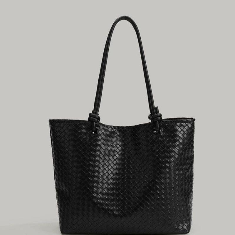 Fashionable and Versatile Single-shoulder Bag, Large-capacity Hand-carry, Casual and Casual Underarm Bag