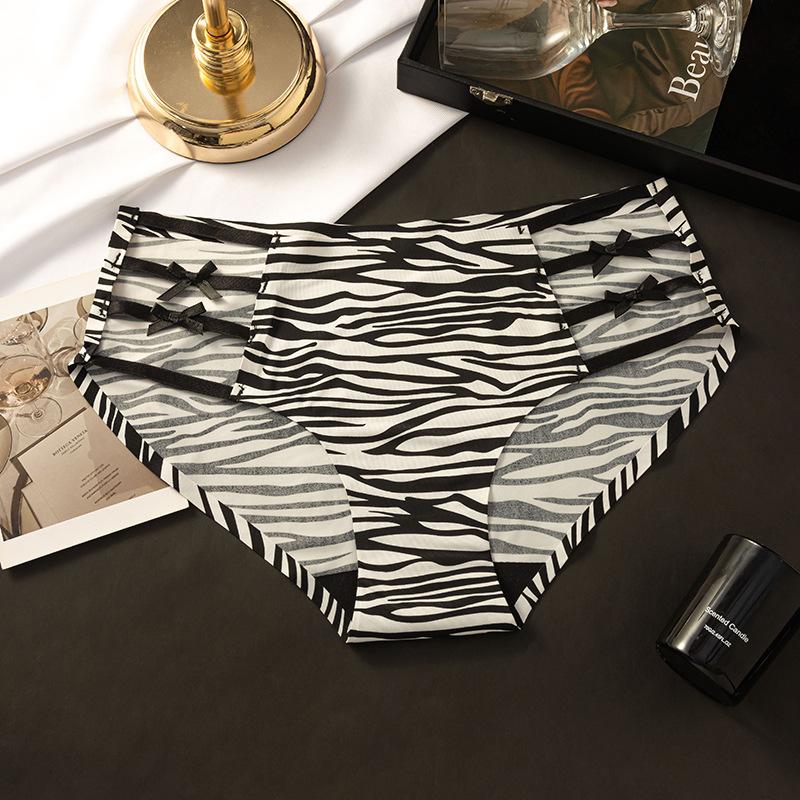 Damen Frühling und Sommer Neu Überkreuzte Hohle Bare Feeling Atmungsaktive Hüftslips ohne Abdrücke