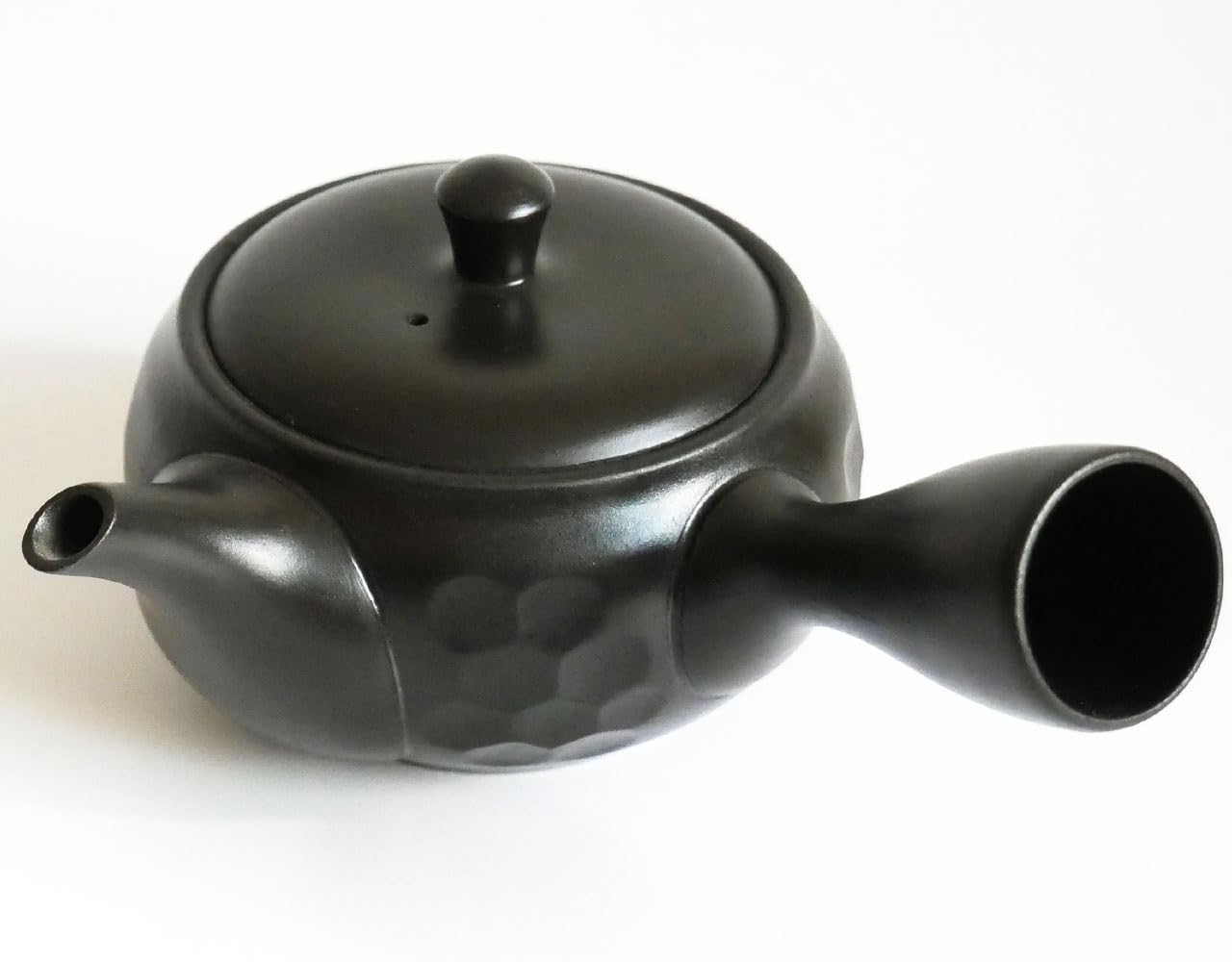 

Ceramic Tea Strainer: Tokoname-yaki Ceramesh Kyusu (Kitsuko) 300ml Black Mud Teapot for Easy Tea Leaf Opening