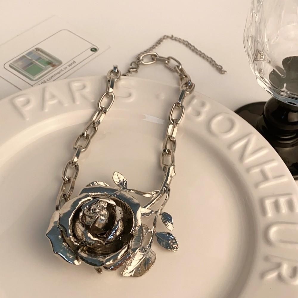 Coarse Exaggerated Flower Necklace Big Neck Chain Jewelry Metal Rose Necklace  Girls