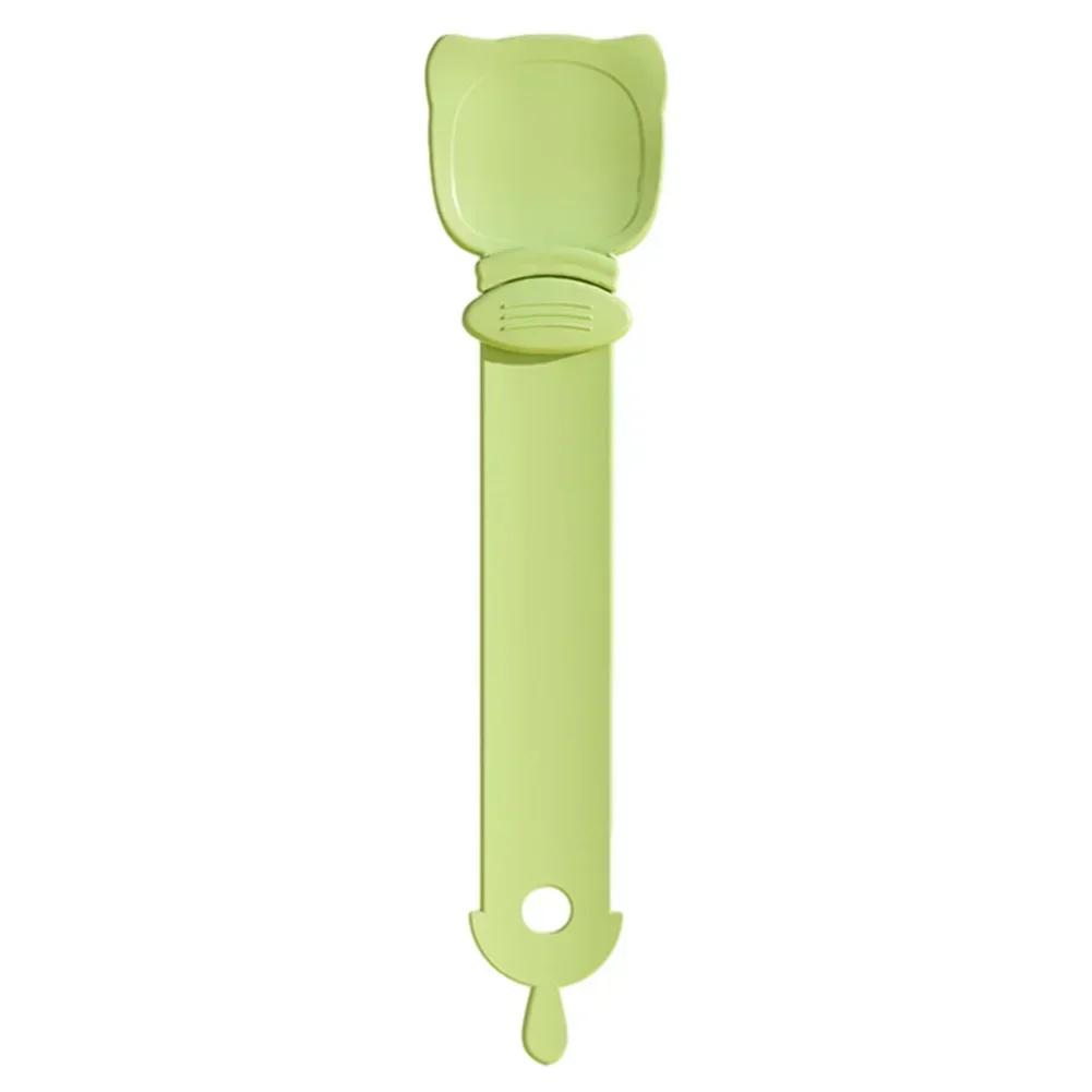 

Innovative Hangable Cat Food Squeezer Spoon - Scientifically Designed for Easy Feeding & Storage зелений
