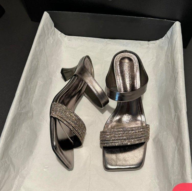 

Fairy wind high-heeled sandals 2025 French new special-shaped and one-word rhinestone outer wear summer slippers 40