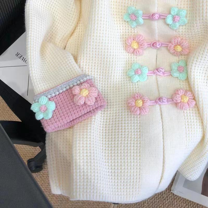 Sweet Three-dimensional Flower Button Sweater for Women's Spring Wear Lazy Style Loose Knit Cardigan