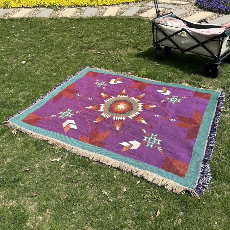 

ZISIZ Picnic & Sofa Throw Blanket 160x130cm