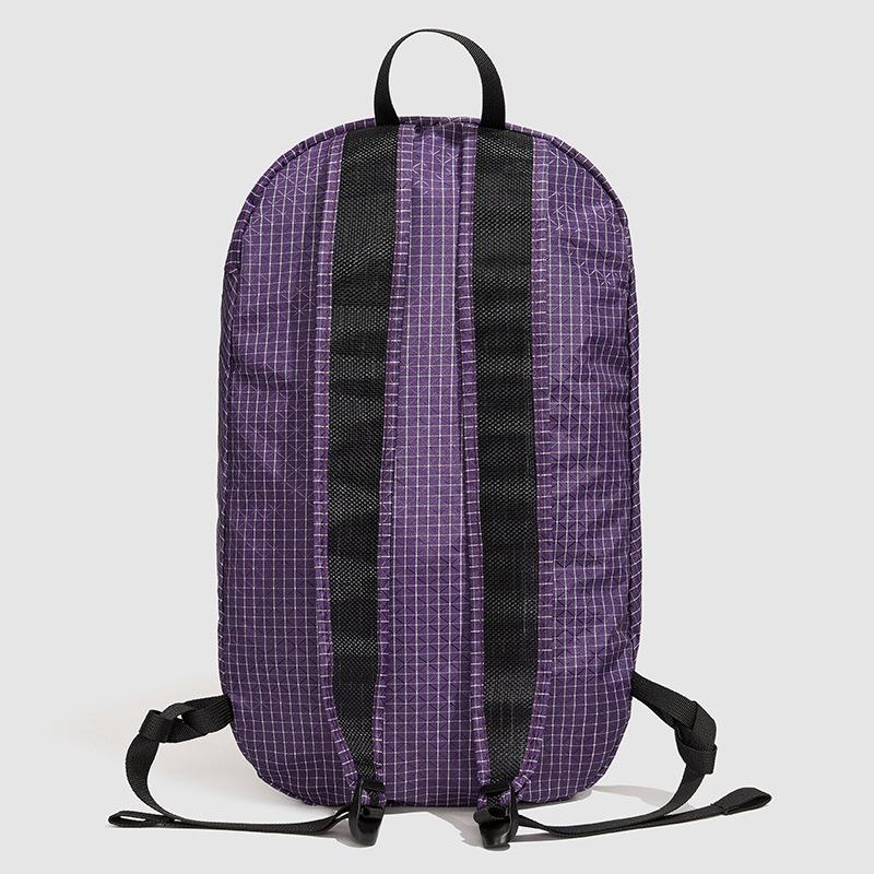 Leichter Rucksack mit Gittermuster für Damen und Herren mit mehreren Fächern – kompakter Alltagsrucksack für Schule und Stadtverkehr