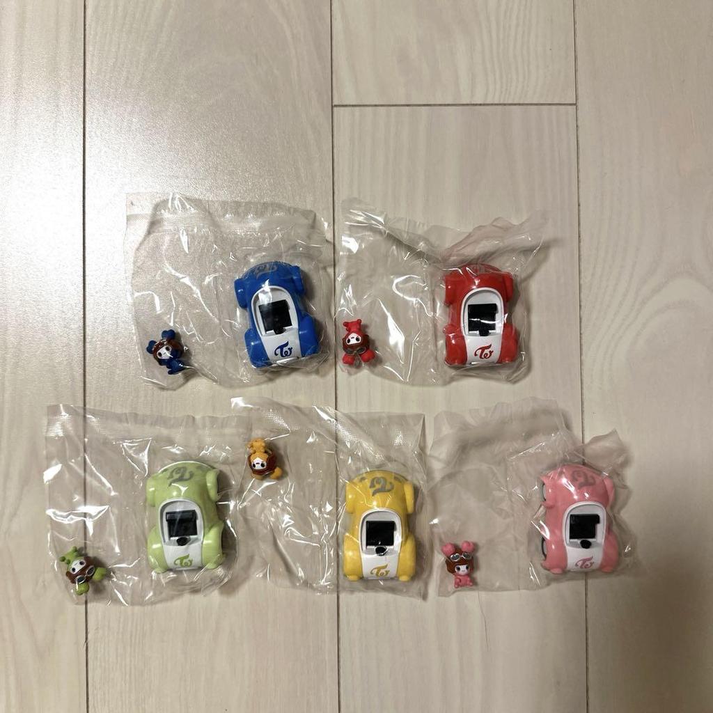 [USED] TWICE LOVELYS Pull Back Car Collection