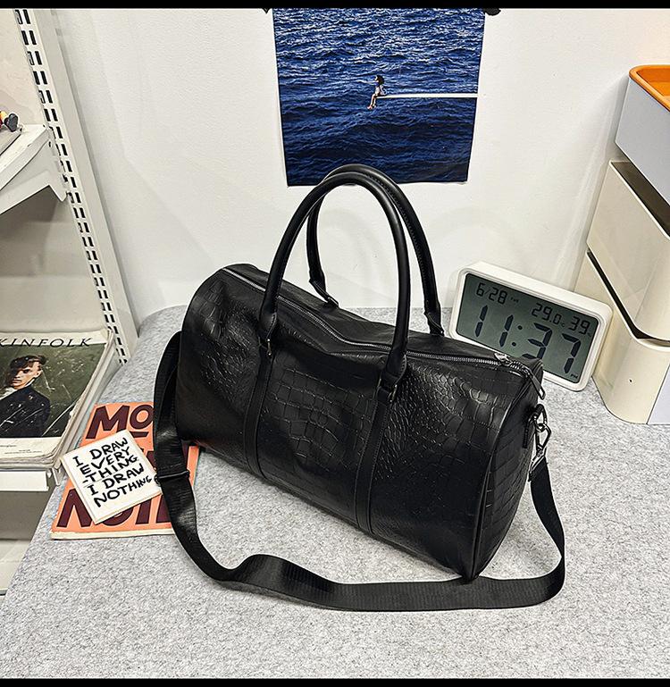 Spring and summer new niche shoulder travel bag large capacity men's and women's tote bag portable pu bag