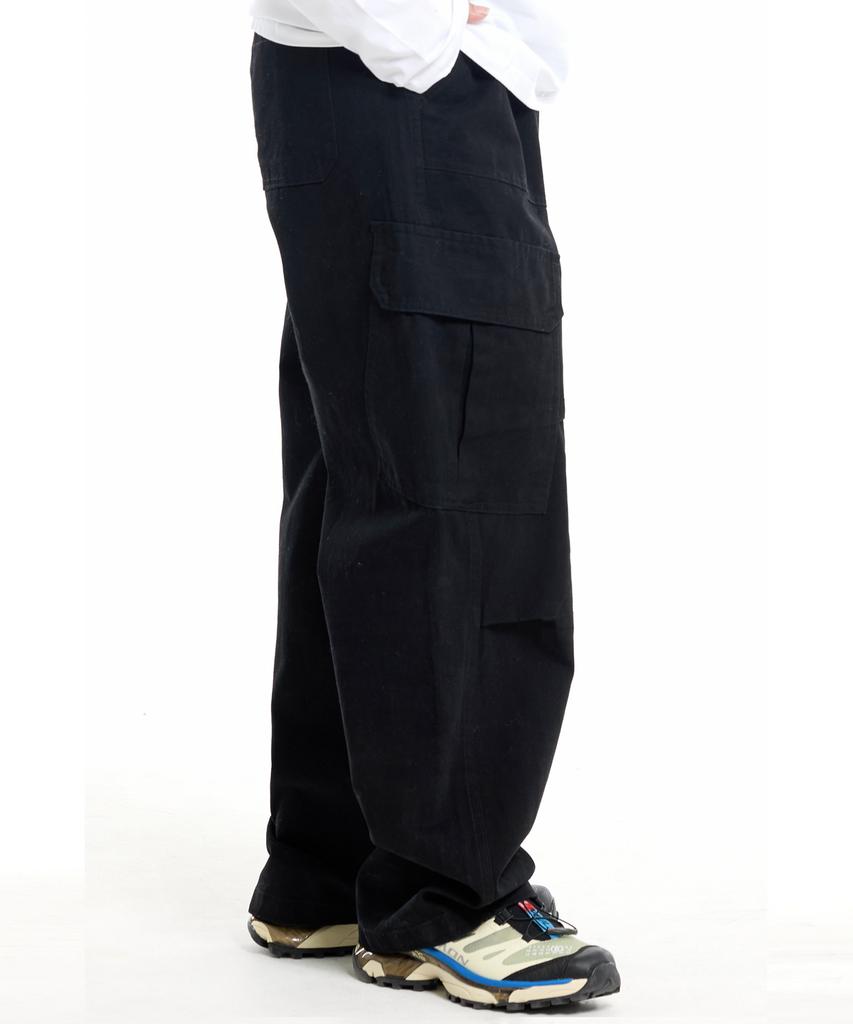 CREAM SODA LAB Diagonal Cut Field Parachute Cargo Pants Black