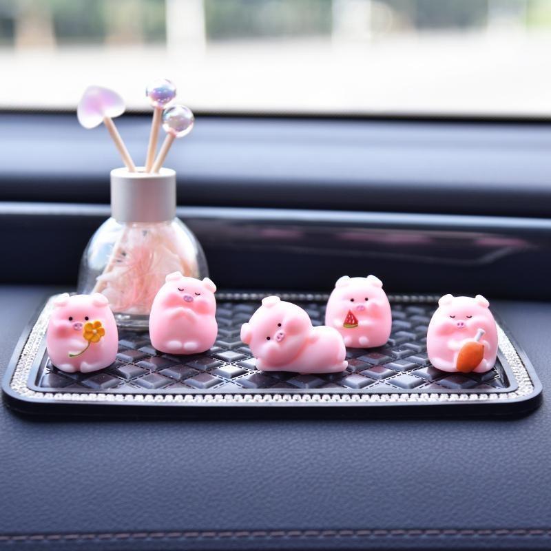 Auto Mini Schwein Ornamente Auto Mittelkonsole DIY Dekoration Anhänger Cartoon Harz Ferkel Hausfiguren Miniatur Schreibtisch Dekor