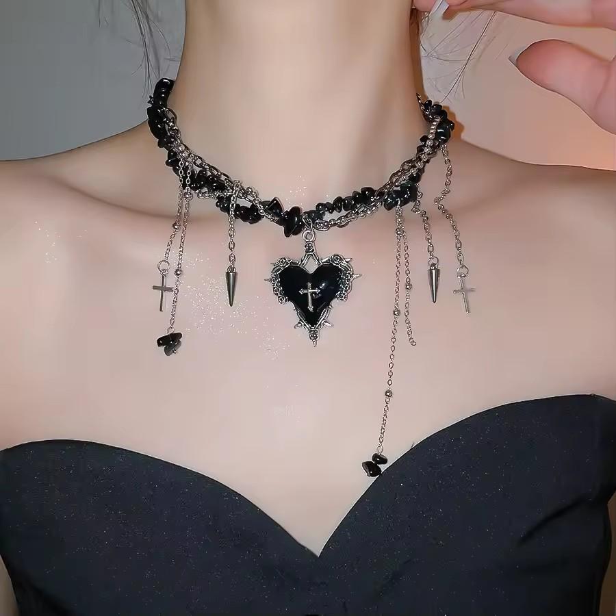 Gothic Dark Style Metal Wings Star Cross Thorny Heart Pendant Necklace Y2K Personalized Creative Punk Women Men Charm Jewelry