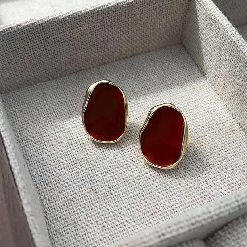 Irregular Geometry Oval Earrings Wine Red Enamel Oil Metal Stud Earrings for Women Simple Party Trendy Punk Jewelry Girls Gift