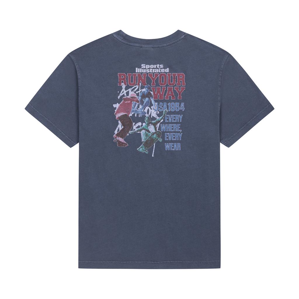 SPORTS ILLUSTRATED Multi-Sport Graphic Round T-Shirt (Navy)
