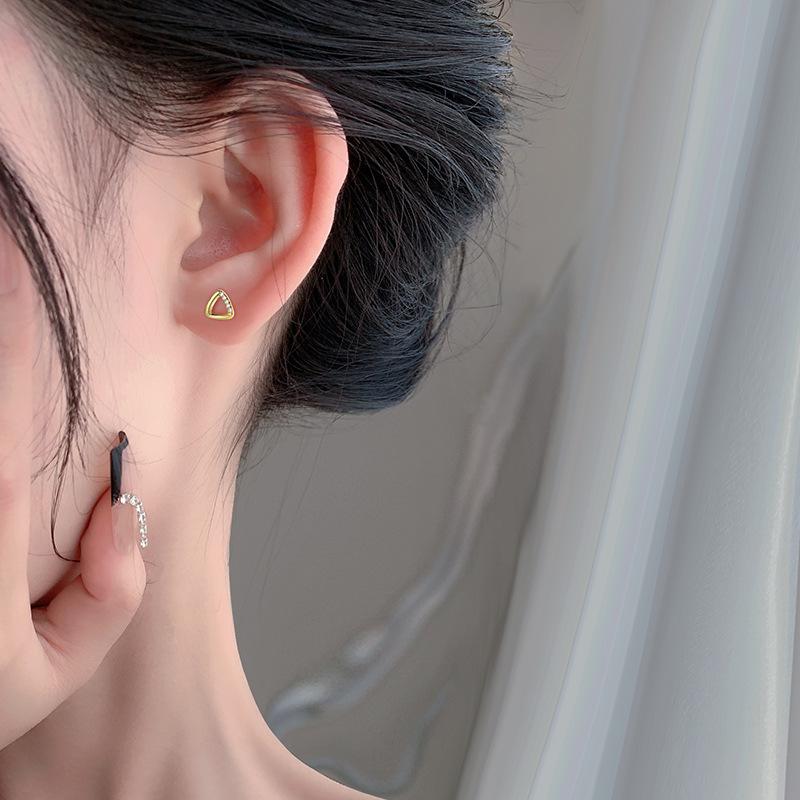 Simple Triangle Diamond Earrings with Geometric Hollow Earrings Small and Elegant French Retro