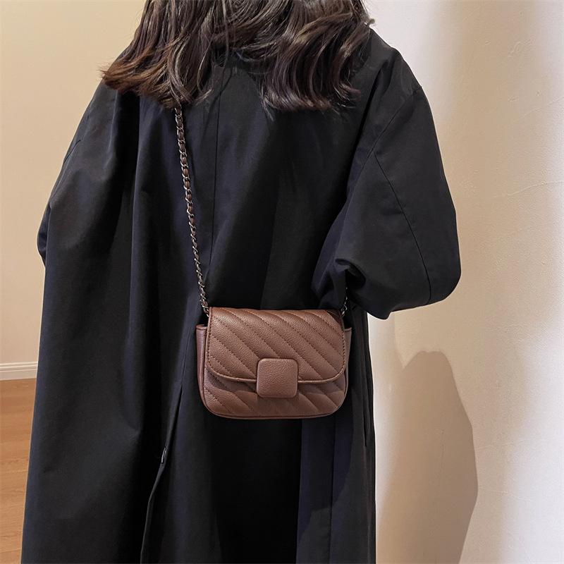 Chain Bag Women's New Fashion Small Square Bag Shoulder Messenger Bag