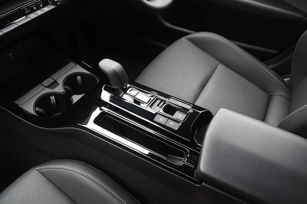 SecondStage Toyota Prius 60 Series Shift Piano T721BLK Panel, Black,