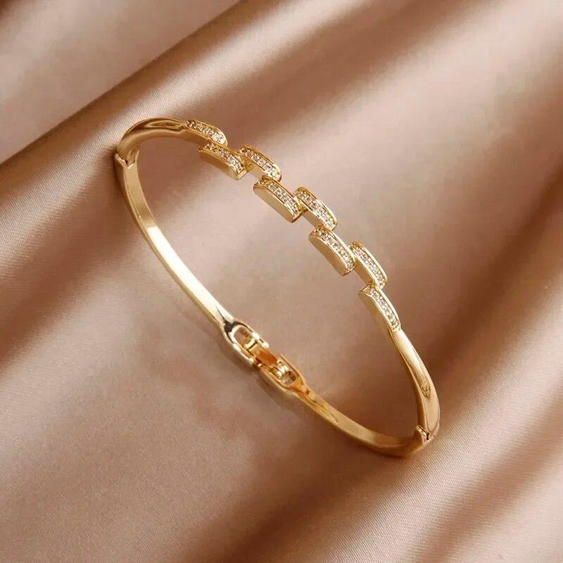 Brățări cu farmec în cruce din zirconiu de lux clasic pentru femei Bijuterii de marcă de modă Brățară elegantă cu nod