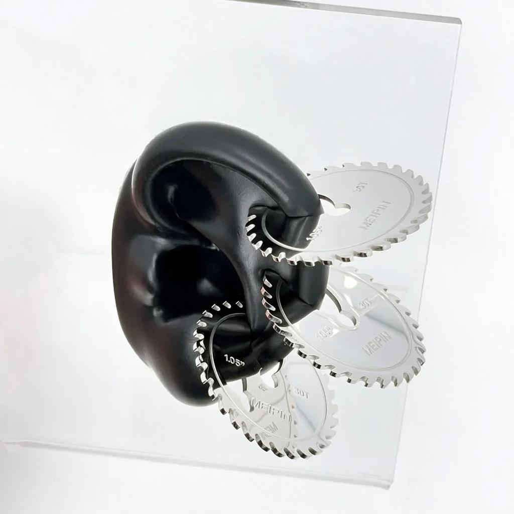 Trendy Gear Ear Clip Modern Ear Jewelry Without Piercing Titanium Steel Material Ear Cuffs Gift for Fashionable Lover