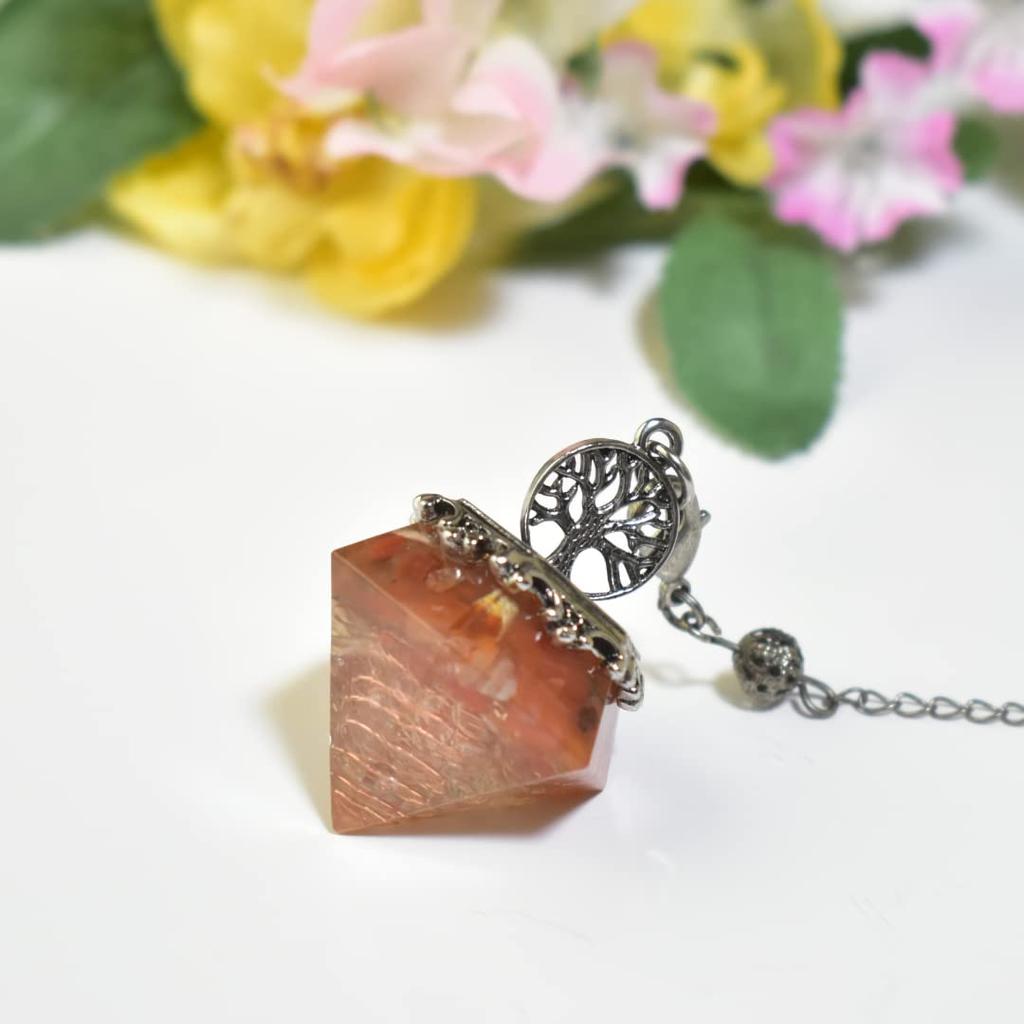 [Magic of Sedona] Diamond-Shaped Orgonite Pendulum with Carnelian Tree of Life, Power Stone, Dowsing, Divination, Orgone Power