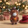 Söt Highland Cow Figurin med Tomtemössa Highland Kalv Skrivbordsdekoration Härlig Juldekoration Gåva för Trädgård Bord Hylla