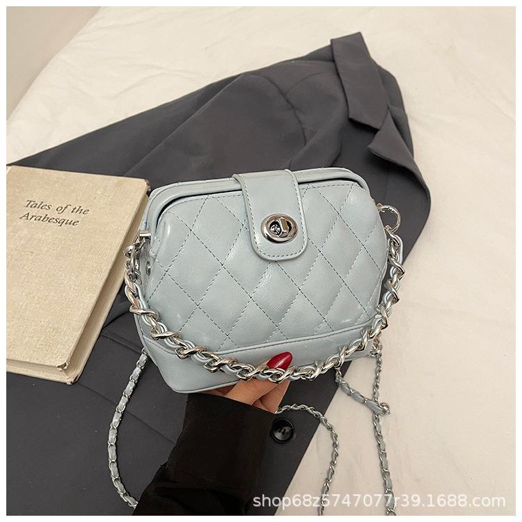 Box Bag Women's 2025 Explosion Super Fire Rhombus Chain Small Bag High Sense Ins Versatile Messenger Shell Bag Tide