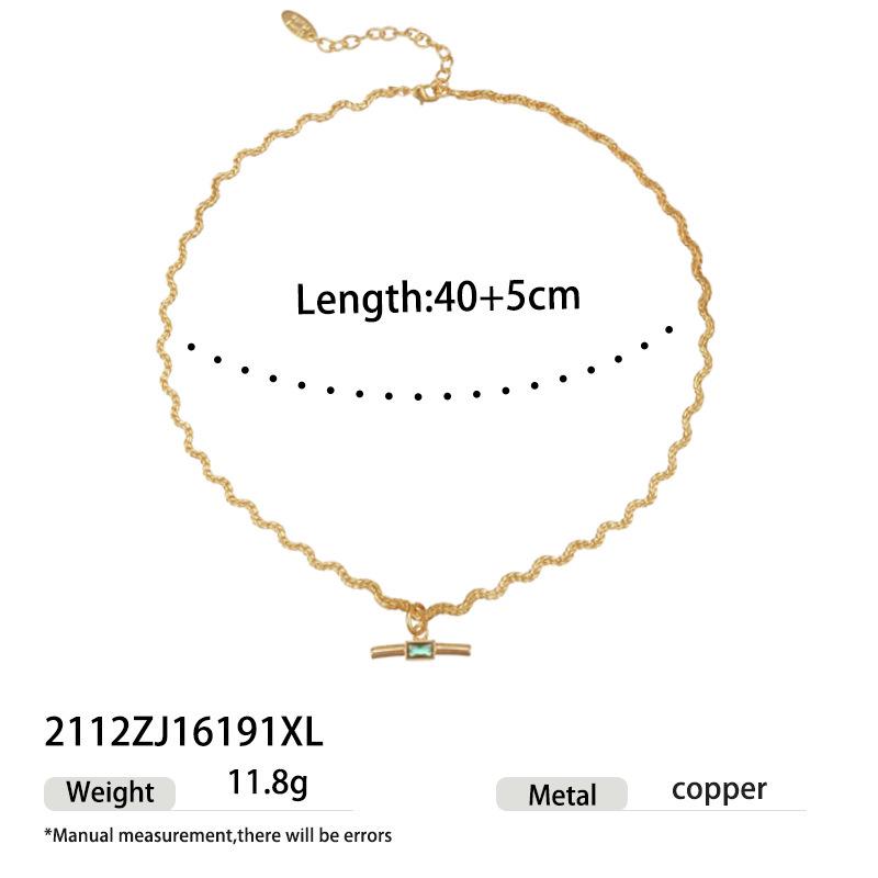 

18K Gold European Retro Stackable Necklace with Emerald Zircon and Copper Plating, Curved Chain Design.