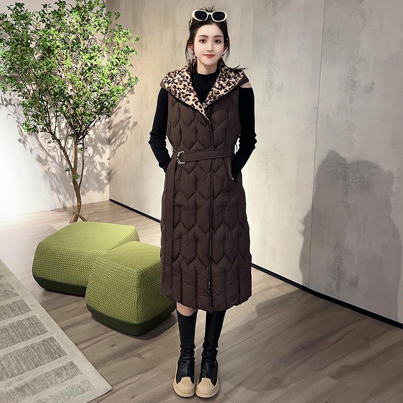 

Новая женская легкая майка без рукавов с леопардовым принтом, тонкая, с капюшоном, утолщенная, теплая, спортивная, повседневная, свободная, легкая куртка 5XL темно-коричневого