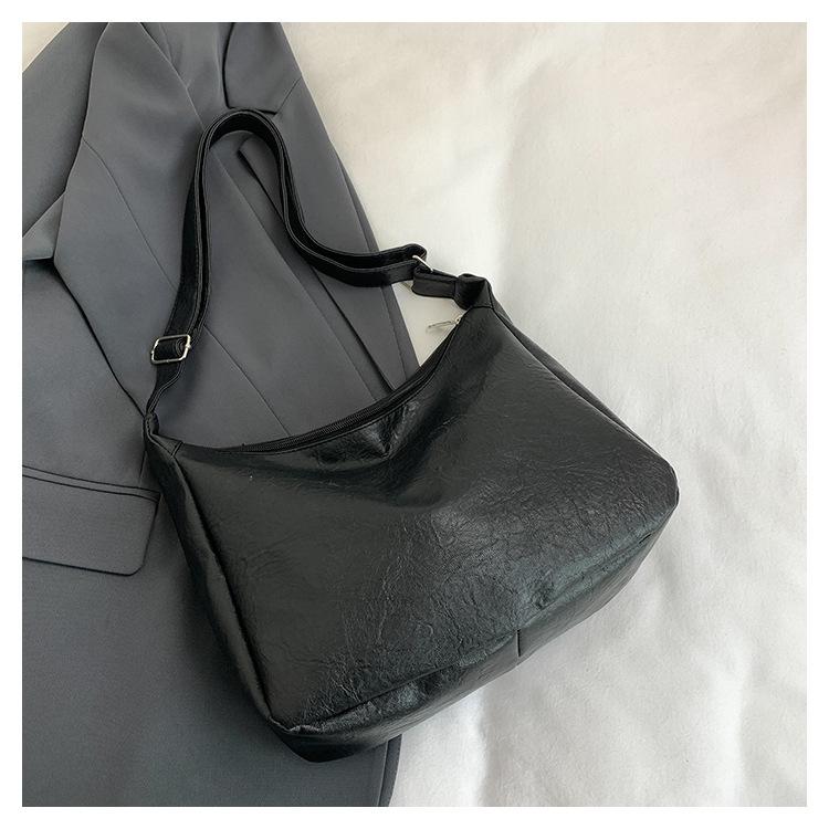 New Trendy Large Capacity Solid Color Retro Korean Fashion Simple Casual Commuter Single Shoulder Tote Bag for Women