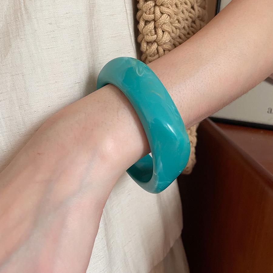 Европейский и американский высококлассный ретро металлический открытый браслет - Простой, универсальный, глянцевый браслет для женщин