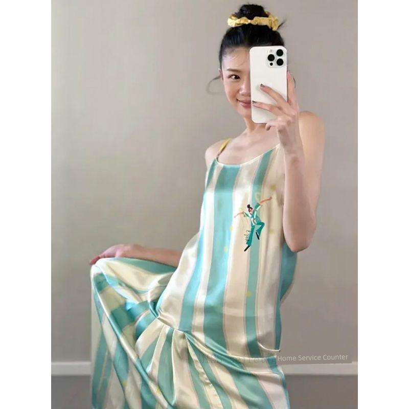 

Итальянская легкая роскошь ~ Мятный Мамбо Лесной Ледяной шелк Юбка на бретелях Пижама Женская Летнее Удобное Платье Домашняя одежда Mint Mambo Slip Skirt M