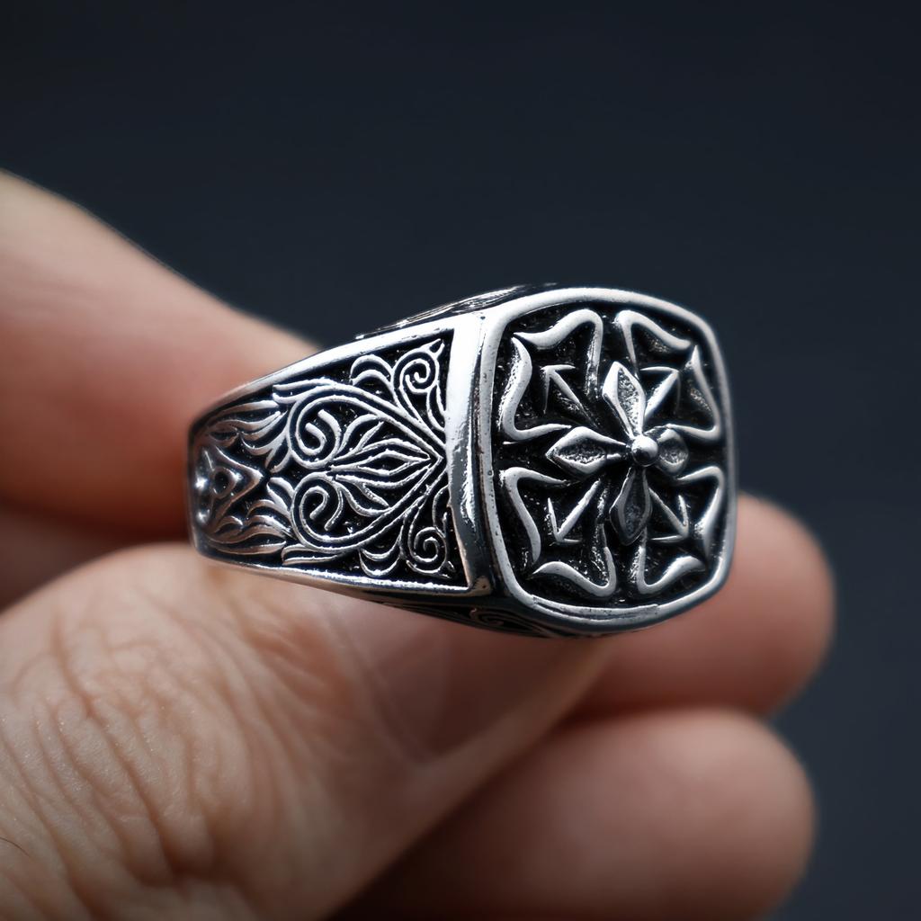 Retro "Floral Edge" Four-leaf Clover Adjustable Open Ring For Men Silver-plated Copper Gothic Punk Edgy Jewelry Accessories Gift