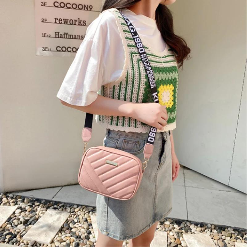 Fashion Travel Camera Bag Women's Cross PU Leather Shoulder Bag Roller Strip Camera Bag New Storage Bags Shoulder Phone Bags