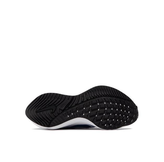 Беговые кроссовки Nike Air Zoom Vomero 16