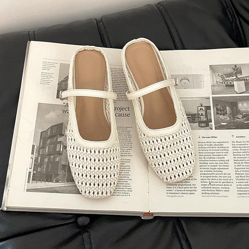 Woven hollow and breathable commuter bag head half slippers women's summer new outer wear one pedal versatile slope heel sandals tide