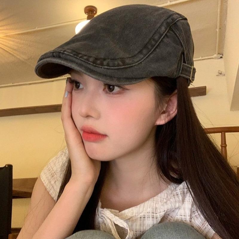Retro tvättad denim framåtlutad mössa dam gammal litterär basker som framhäver ansiktet liten mössa vår och höst hög känsla