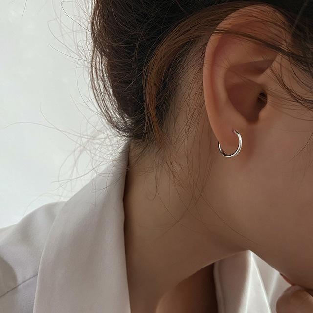 

Серьги-кольца FOXANRY для предотвращения аллергии серебряного цвета, модные, элегантные, минималистичные, для пар, с пряжкой для ушей, вечерние ювелирные изделия, оптовая продажа 14 серебряный