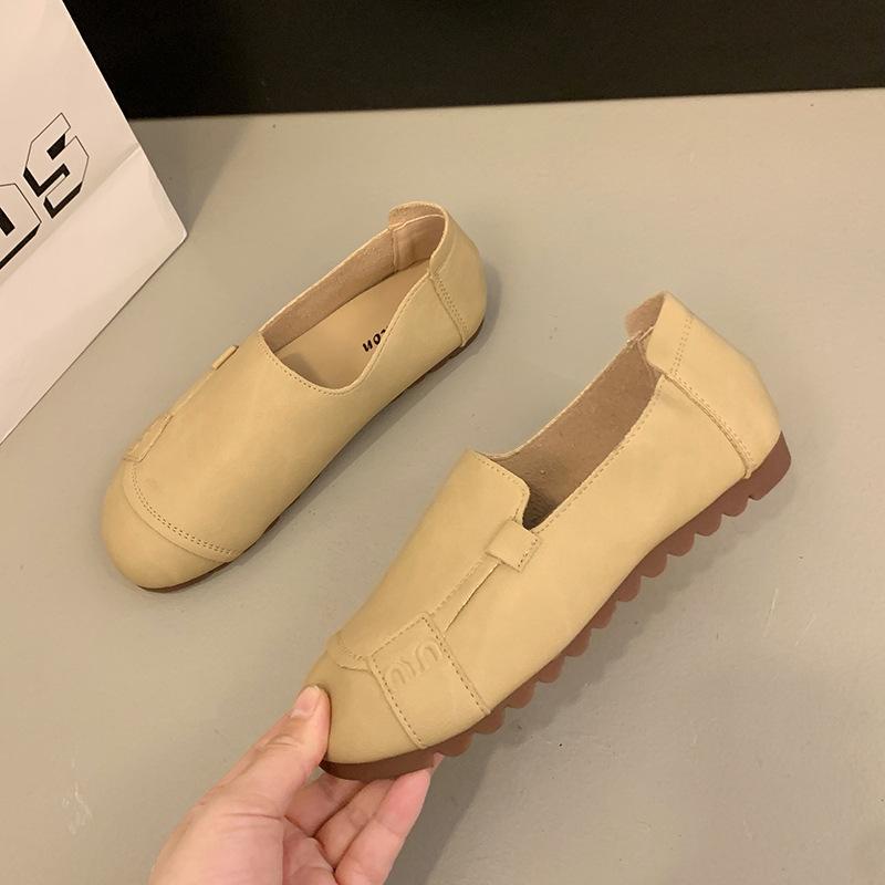 

2025 spring fashion versatile flat-bottomed Doudou shoes 2025 new matte casual single shoes women s one-pedal women s shoes 40 бежевий