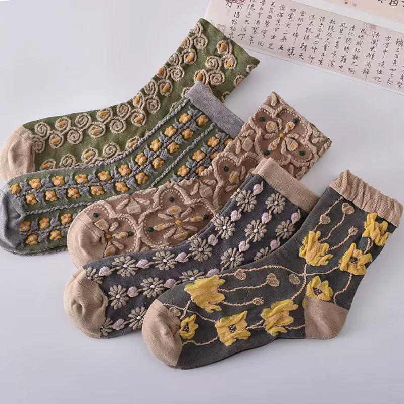 1/5 Paires Chaussettes Mi-Mollet Motif Ethnique Broderie 3D Chaussettes Texturées Polyvalentes Imprimé Floral Toutes Saisons Décontractées pour Femmes