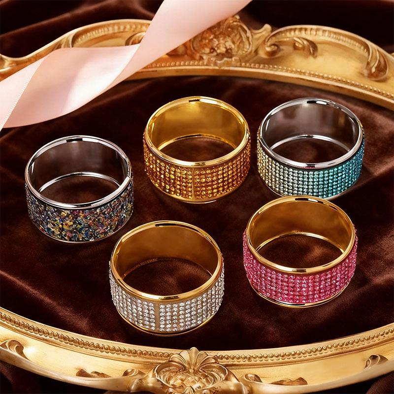 Creative Rhinestone Napkin Ring: Stylish Holder for Weddings & Restaurants