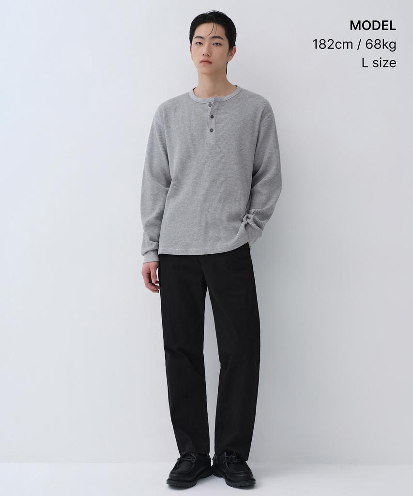 MUSINSA STANDARD Waffle Henley Neck Long Sleeve T-Shirt [Medium Gray]