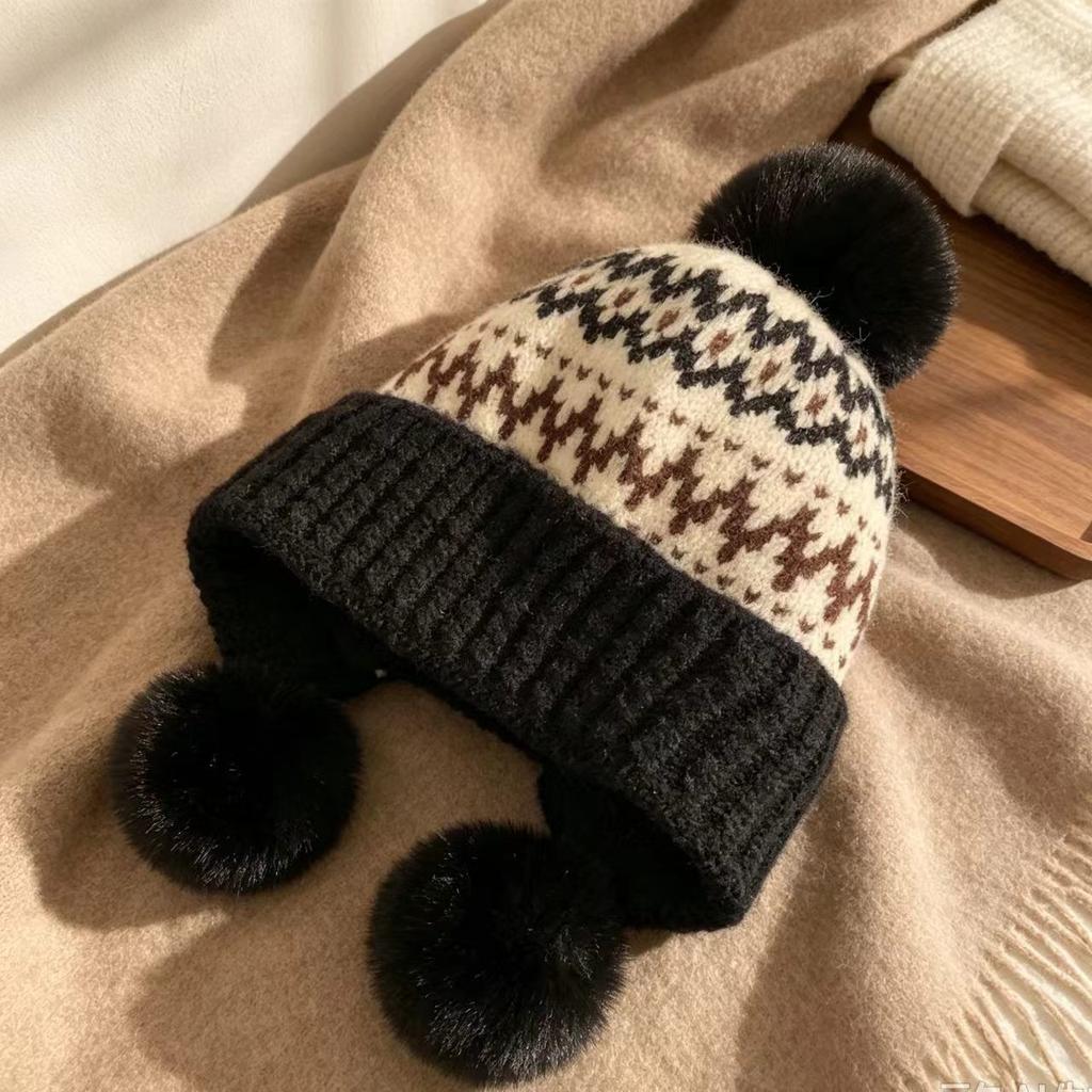 Vintage Fair Island Jacquard Ear Protector Wool Hat Women's Autumn and Winter Fleece Thickened Warm Three Hair Ball Knitted Hat Lei Feng